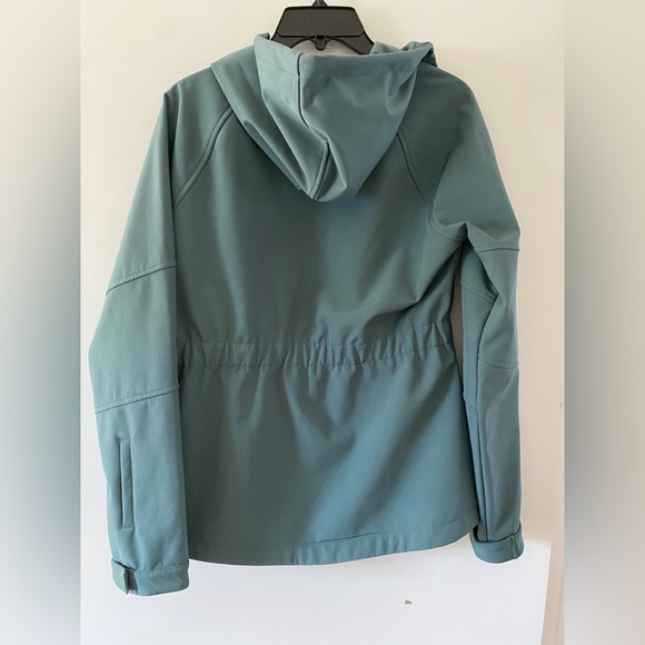Fabletics Salma Water Resistant Jacket - Picture 4 of 6